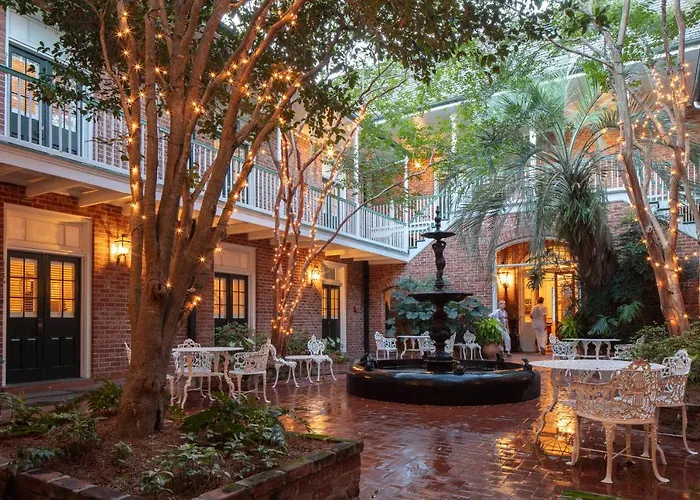 New Orleans hotels near Bourbon Street
